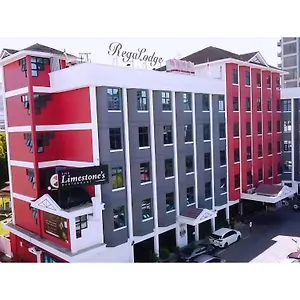 Hotel Regaalojamiento ***